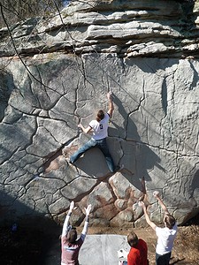 Bouldering in Little Rock City or LRC : Deception V7