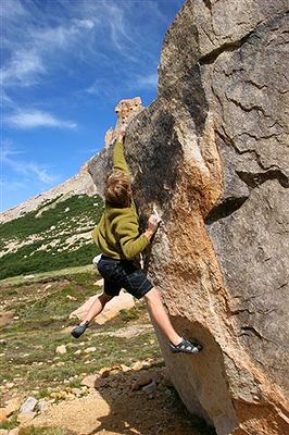 Chris Lindner sur les blocs de Frey … (photo Phil Maurel)