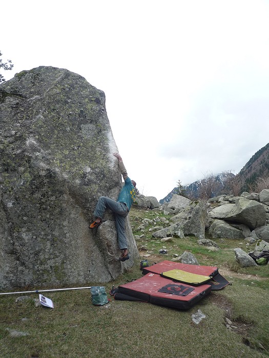 Espolo del Prat, 7a+ pas facile, Cavallers