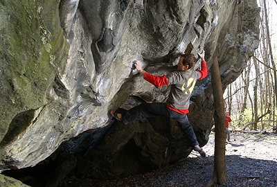 Rackam dans « Red Bull Assis « , 8a+, Riouperoux